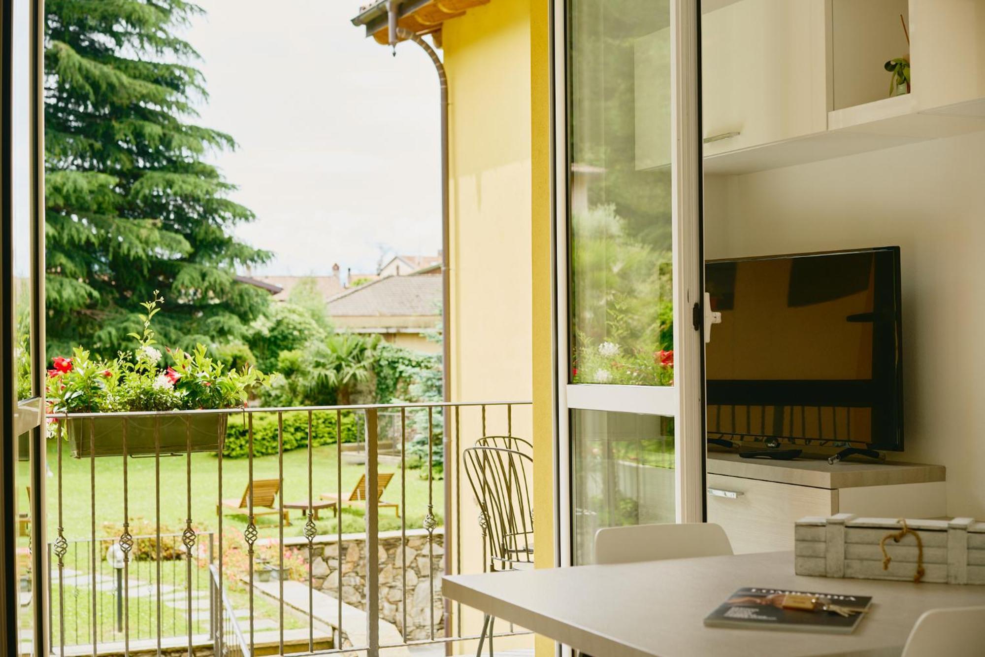 Residence Antico Torchio Dervio Esterno foto