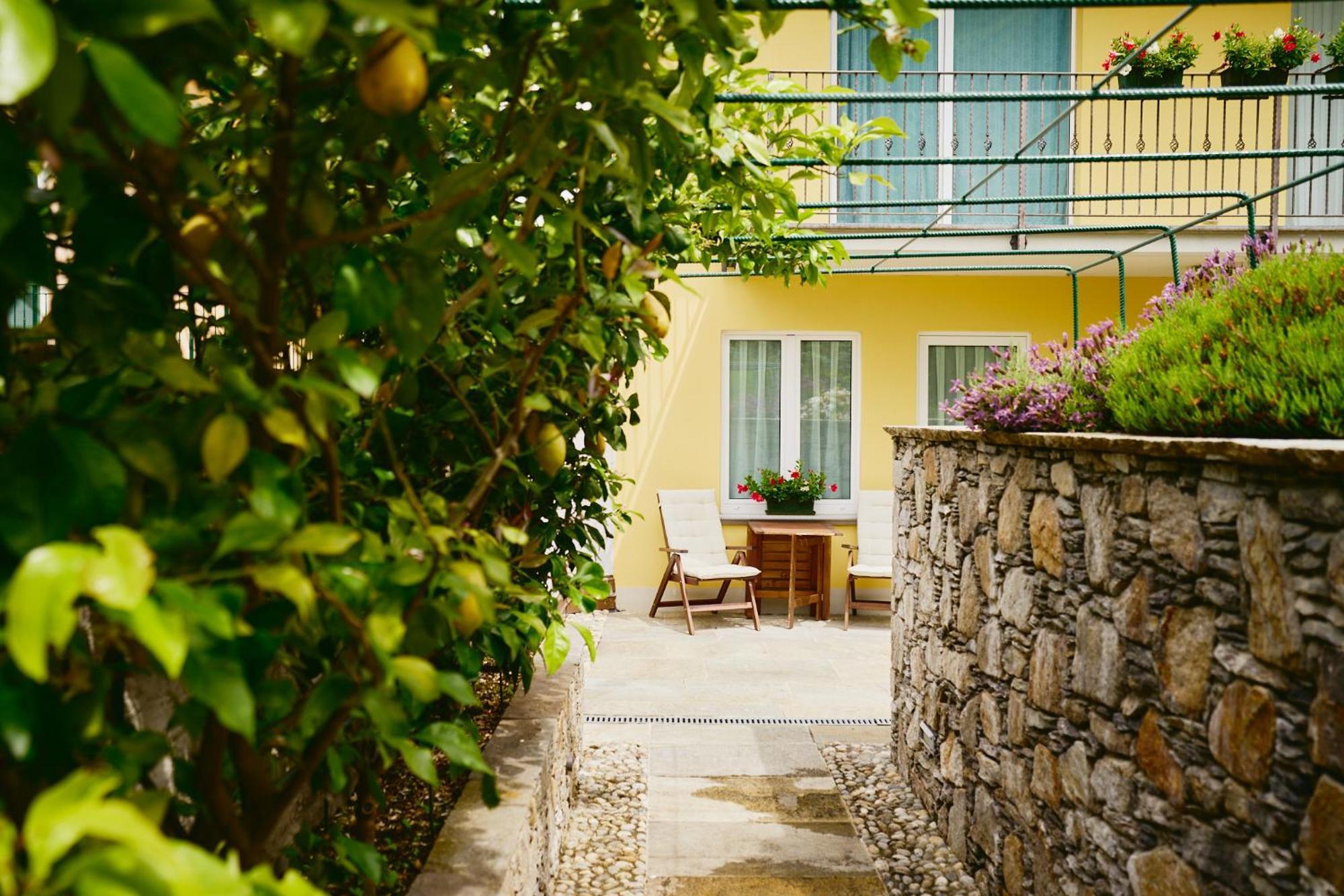 Residence Antico Torchio Dervio Esterno foto